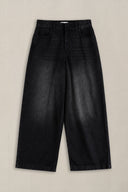 WASHED BLACKED WEEKEND BALLOON JEANS