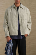 WHITE THE WANDERER SHACKET