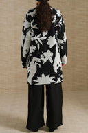 BLACK WHITE ROADSIDE BLOOM CARDIGAN