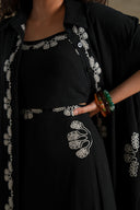 BLACK BLACK DAHLIA TOP